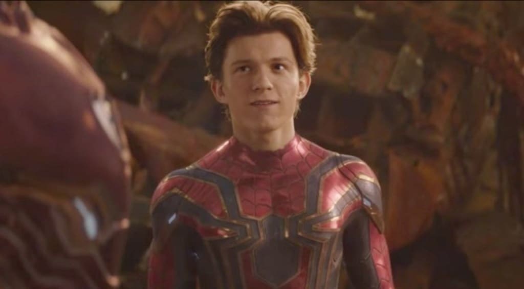 tom holland con el traje de spiderman en infinity war / cherry