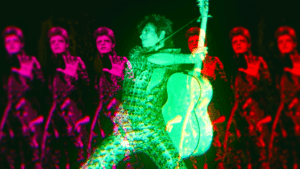 David Bowie bajo luces hipnóticas