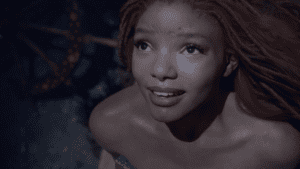 Halle Bailey como La Sirenita en la adaptación live-action