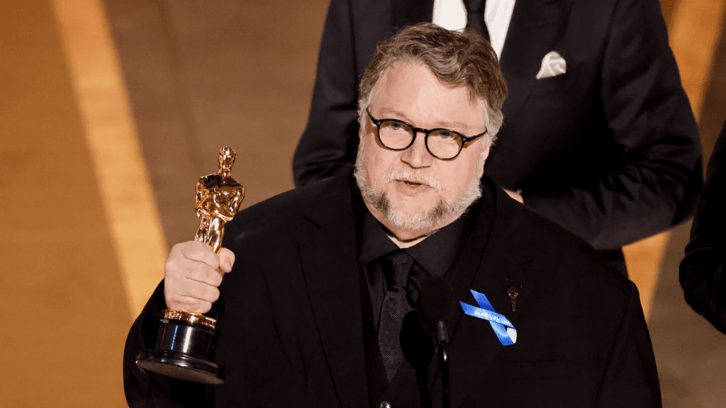 Guillermo del Toro recibió su tercer Premio Óscar.