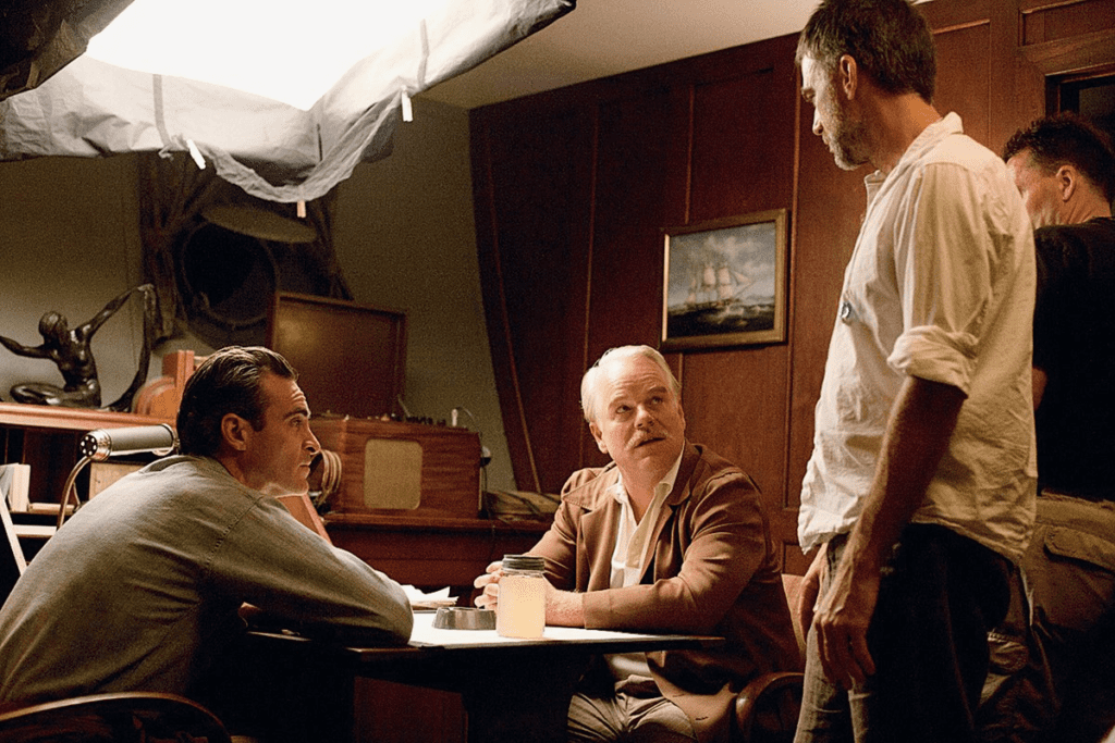 Joaquin Phoenix, Philip Seymour Hoffman y Paul Thomas Anderson en el detrás de escena de The Master (2012).