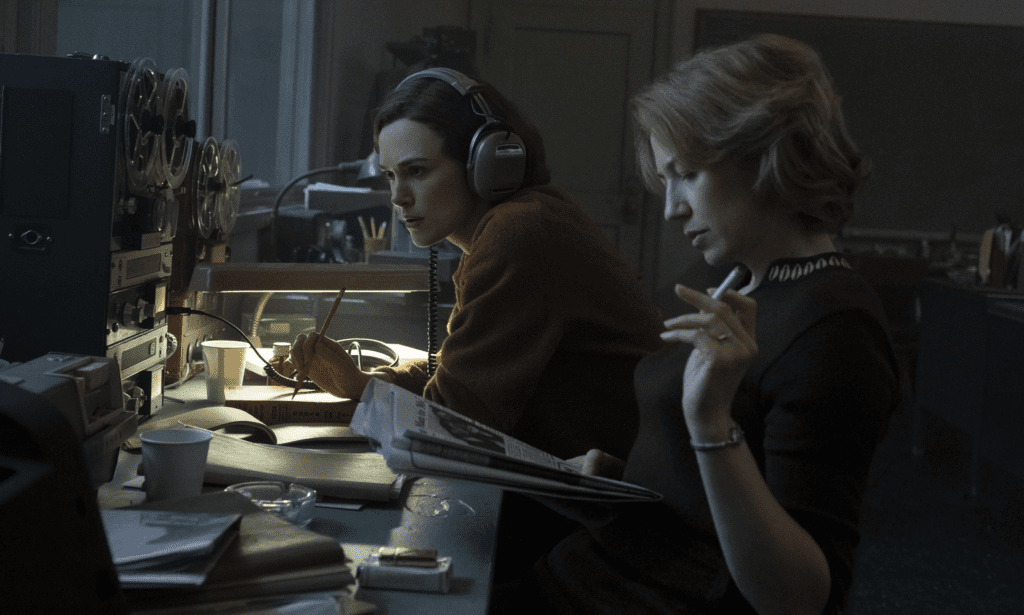 Keira Knightley y Carrie Coon en 'El Estrangulador de Boston' (2023) /Crítica de El Estrangulador de Boston.
