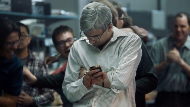 Blackberry cuenta la tipica historia de los hombres que lograron tocar el cielo y luego cayeron.
