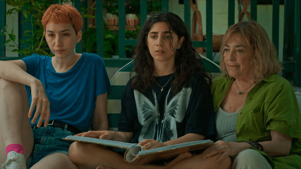 Como el mar película argentina con Sofía Gala Castiglione, Zoe Hochbaum y Carmen Maura
