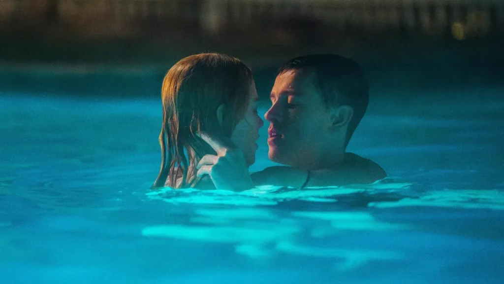 Babygirl, ambos protagonista en la piscina