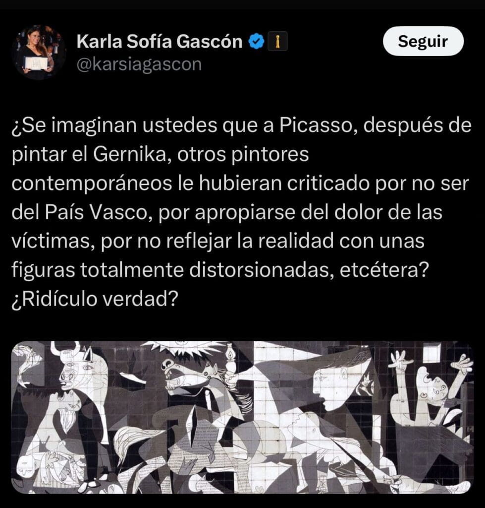 Tweet de Karla Sofia Gascon