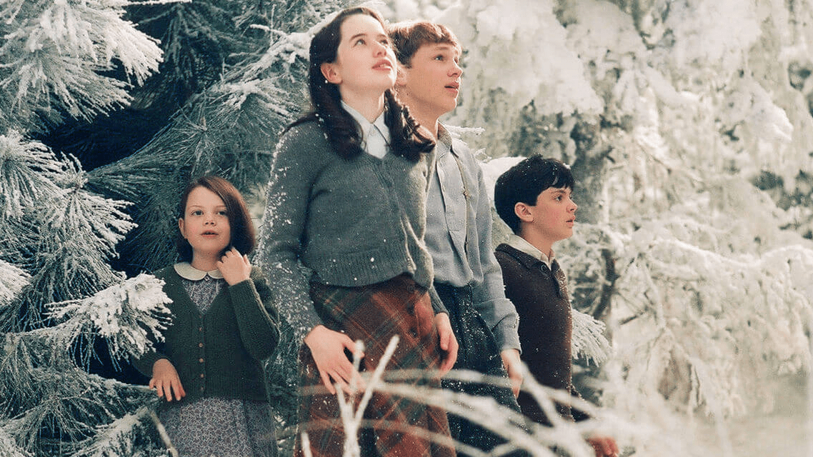 Las Crónicas de Narnia: El León, la Bruja y el Ropero (Dir. Andrew Adamson)  Una de las mejores películas del 2005.