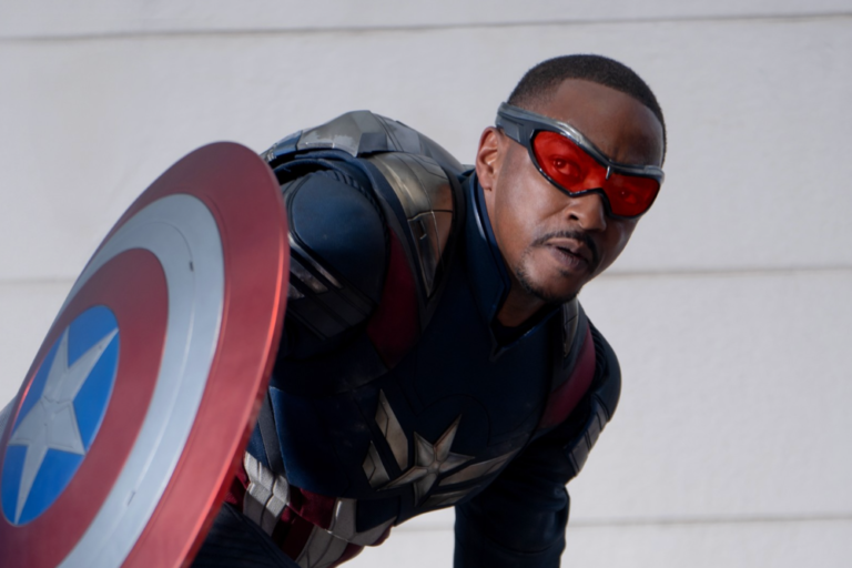 Anthony Mackie con la nueva película de Capitan America