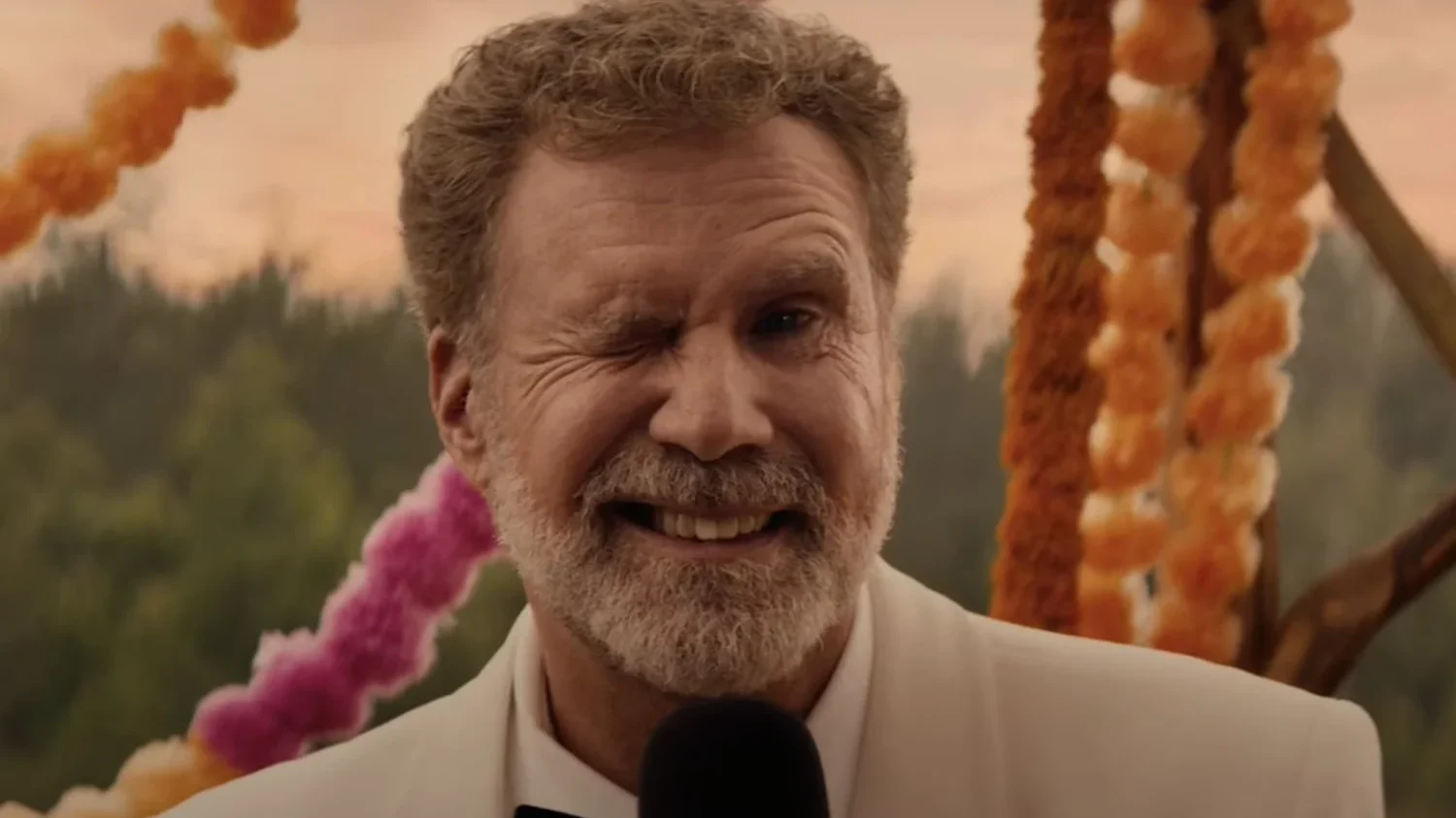 Will ferrel sonriendo en la otra boda