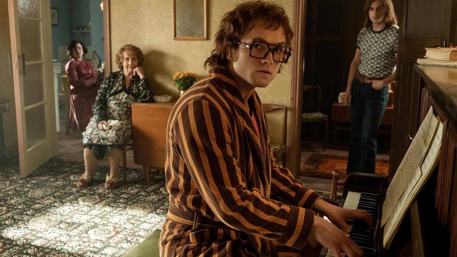 Rocketman con Taron Egerton como Elton John.