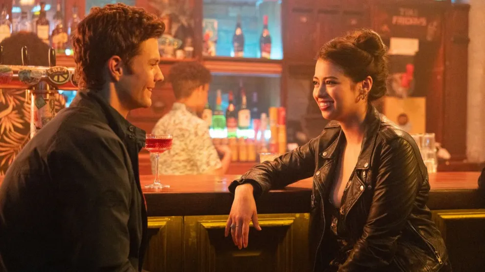 Jack Quaid y Amber Midthunder en Novocaine