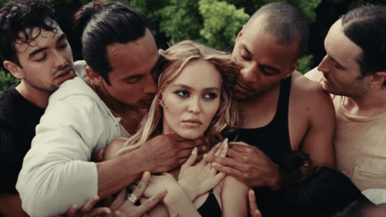 Lily Rose Deep bailando en la nueva serie de THE IDOL