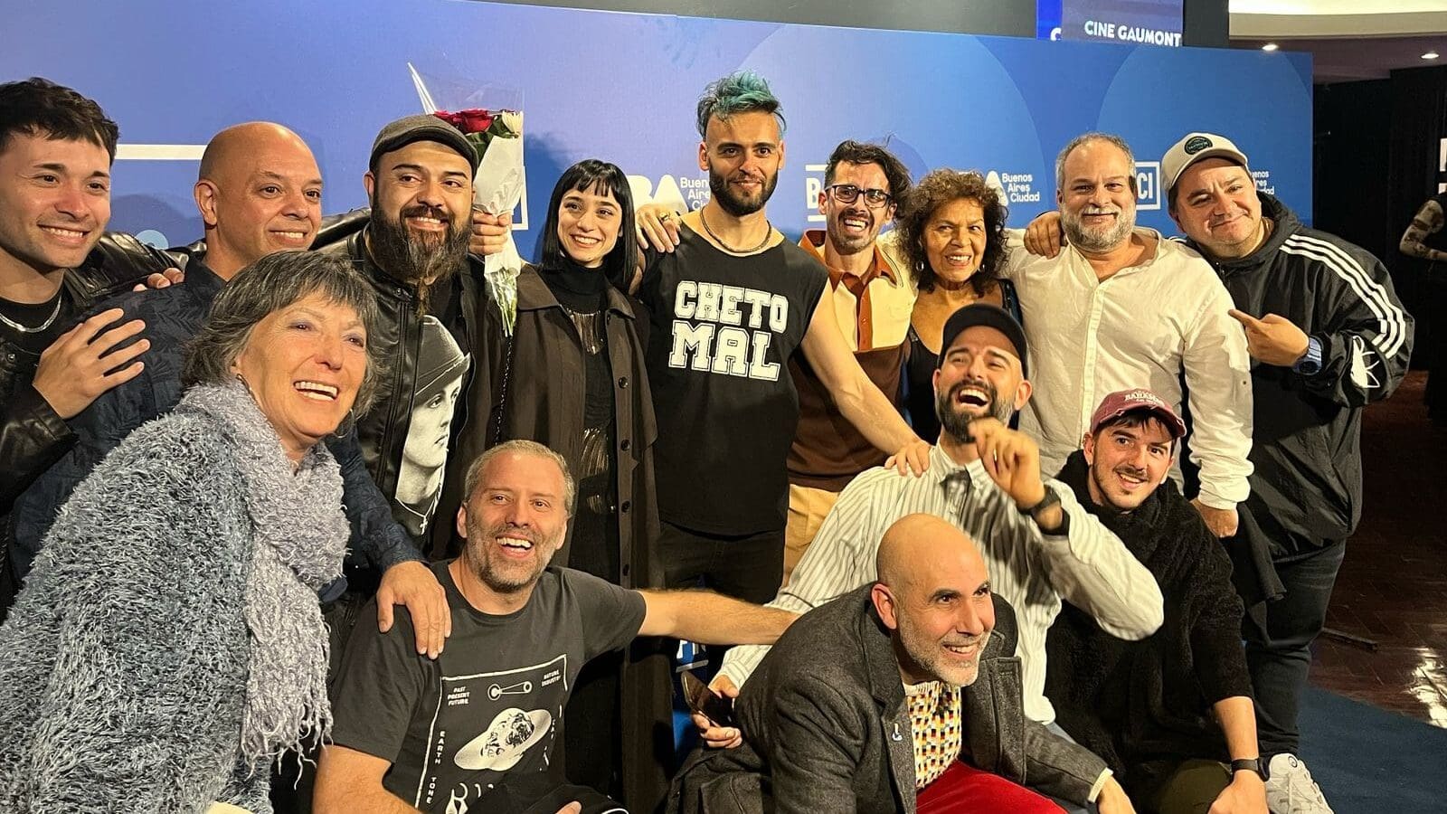 El estreno de Gatillero de Cris Tapia Marchiori