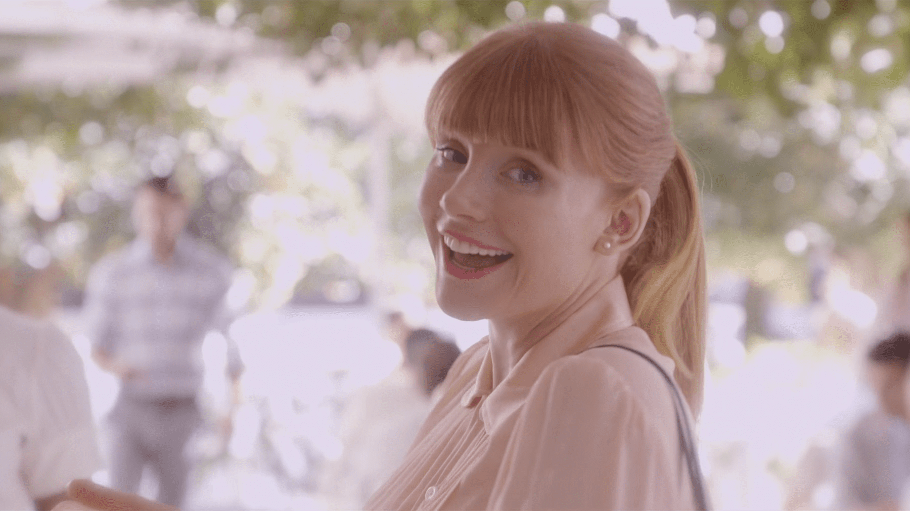 Bryce Dallas Howard en Nosedive episodio de black mirror