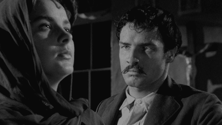 Marlon Brando como Emiliano Zapata en una escena de ¡Viva Zapata! (1952), junto a Jean Peters