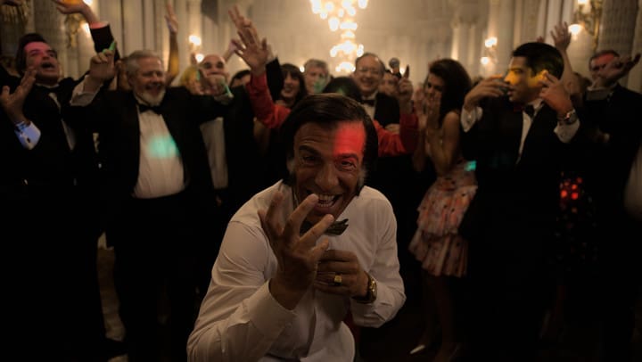 Menem de Fiesta en la serie MENEM de Prime Video