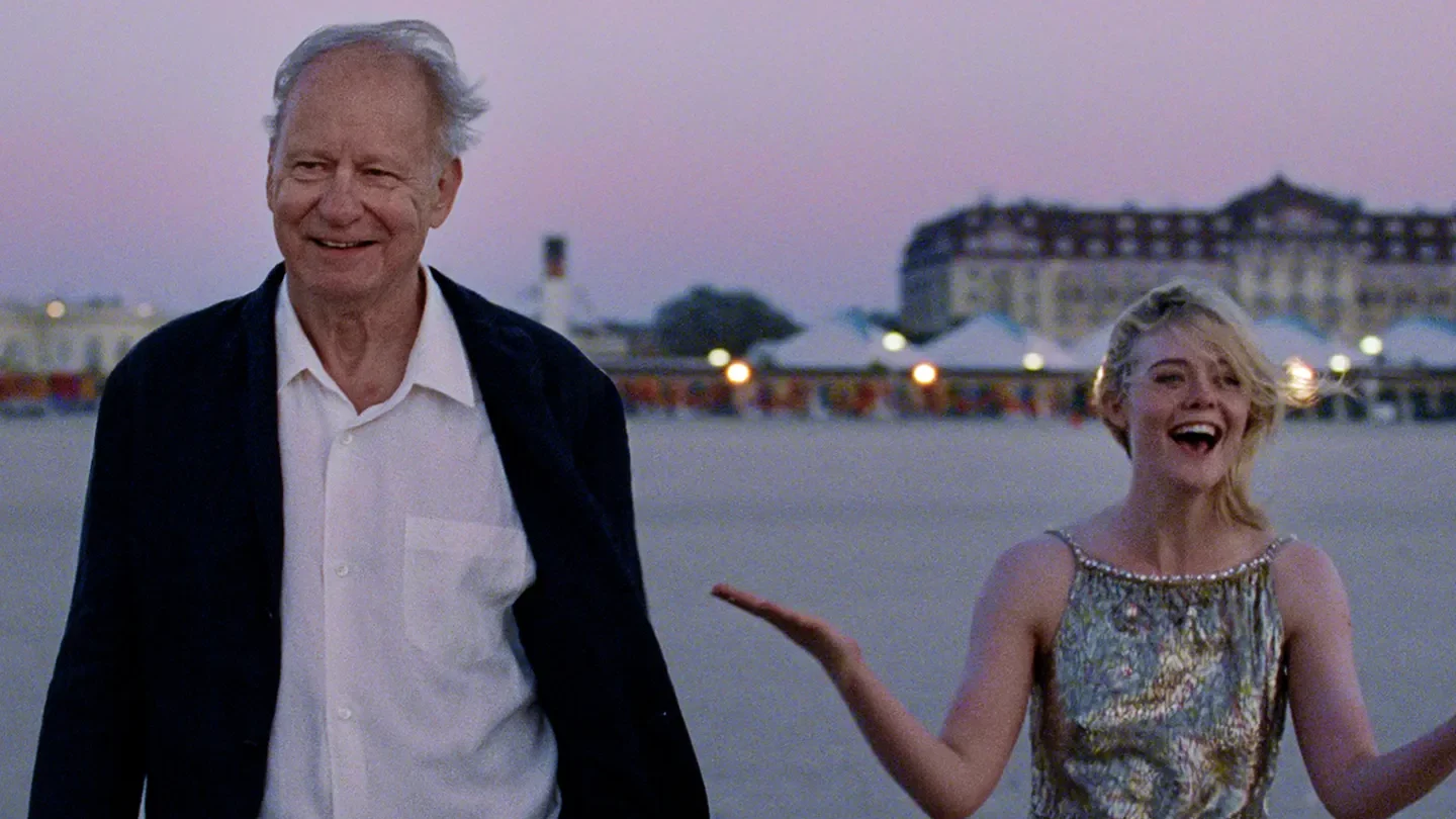 Stellan Skarsgård y Elle Fanning sentimental value