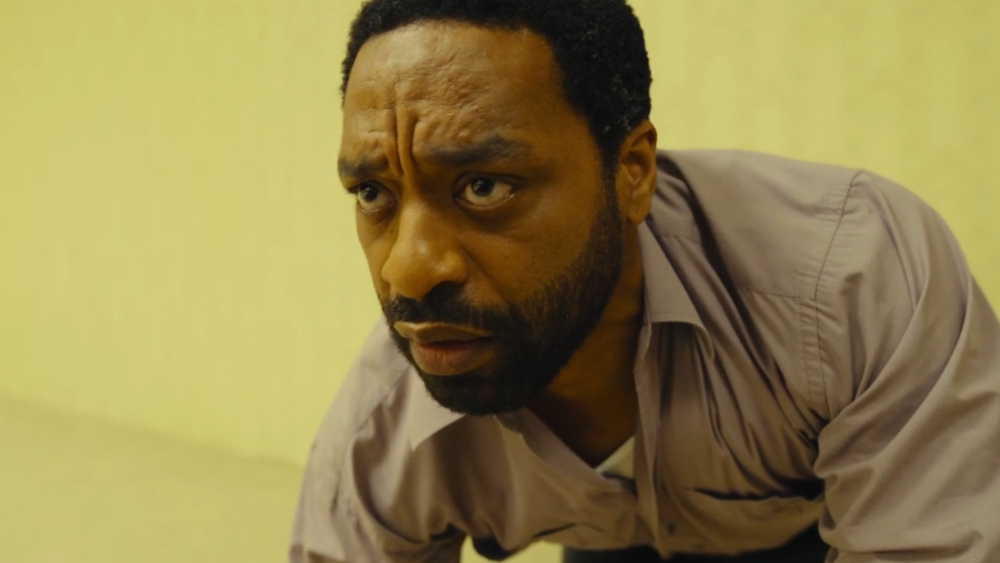 Chiwetel Ejiofor en BACKROOMS